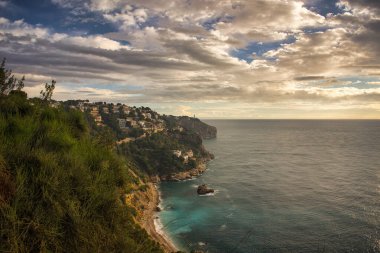 Costa Blanca 'daki Benitatxell kıyısı, Alicia.