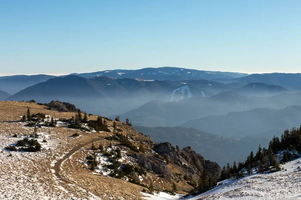 Semmering 'deki Rax dağı manzarası