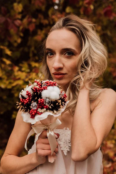꽃다발을 아름다운 속에서의 결혼식 고품질 — 스톡 사진