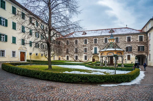 Varna Bolzano Talya Ocak 2022 Kışın Novacella Manastırı — Stok fotoğraf