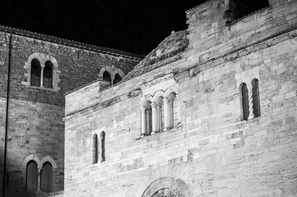 Architektura Detaily Starověkého Kláštera Bevagna Itálie Černé Bílé — Stock fotografie