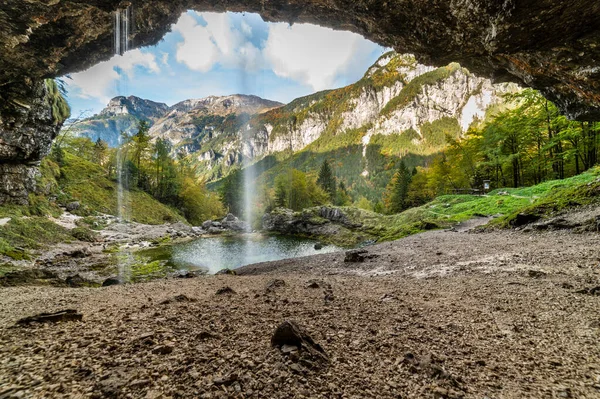 Fontanon Goriuda Nevű Vízesés Barlang Belsejéből Nézve — Stock Fotó