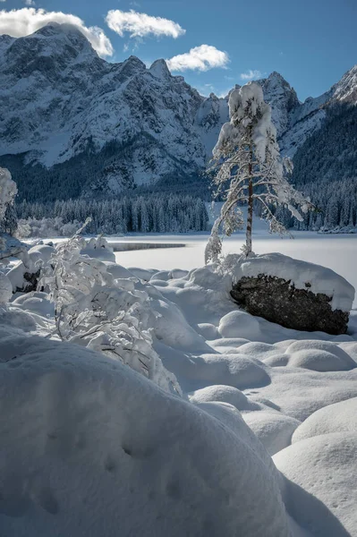 Bela Paisagem Inverno Lagos Fusine Itália — Fotografia de Stock