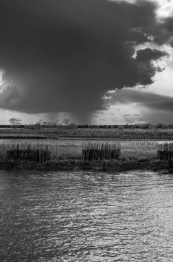 Marano Gölünün güzel manzarası, İtalya