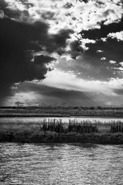 Marano Gölünün güzel manzarası, İtalya