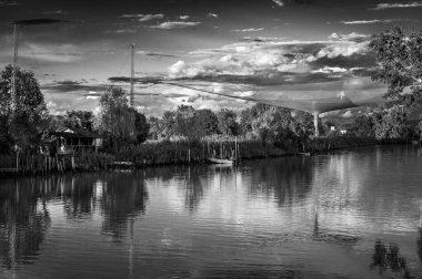 Marano Gölünün güzel manzarası, İtalya