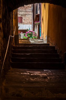 Montepulciano şehrinin eski mimarisi, İtalya 