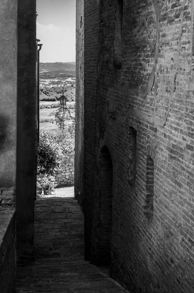Oude Architectuur Van Stad Montepulciano Italië Zwart Wit — Stockfoto