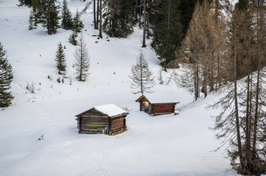 Karlı La Val, Alta Val Badia, Güney Tyrol, İtalya