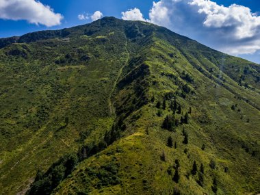 Güzel Casera Lavareit ve Coglians 'ın manzaralı çekimi, Udine bölgesi, İtalya