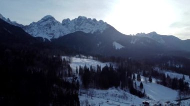 Eski kilise ve çan kulesi Coccau, Tarvisio.