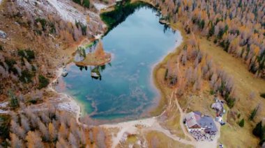 Federa Gölü ve Cortina Havzası. Görkemli ve vahşi Dolomitler