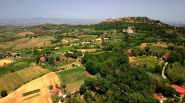 Val d 'Orcia tepelerinin panoramik hava manzarası