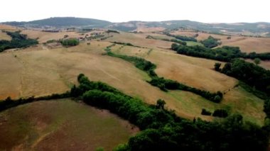 Val d 'Orcia tepelerinin panoramik hava manzarası