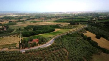 Val d 'Orcia tepelerinin panoramik hava manzarası