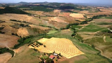 Val d 'Orcia tepelerinin panoramik hava manzarası