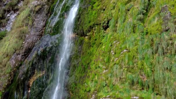 Magie Der Natur Wasserfall Von Goriuda Bei Tag — Stockvideo