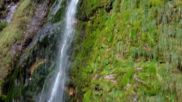 Magie Der Natur Wasserfall Von Goriuda Bei Tag — Stockvideo