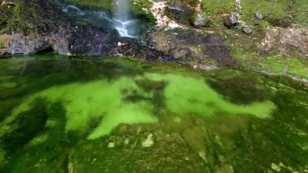 大自然的魔力Goriuda在白天的瀑布 — 图库视频影像