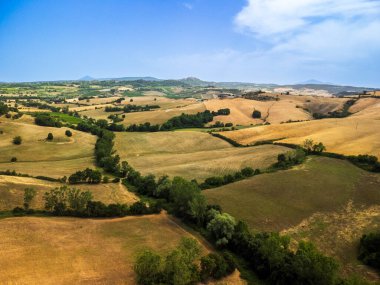 Montepulciano 'nun güzel manzarası, Tuscany, İtalya' daki tepe şehri.