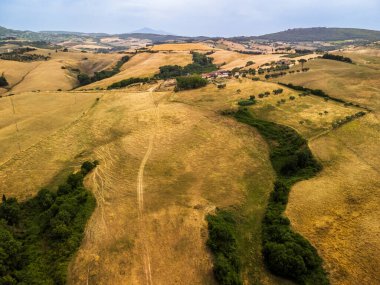 Montepulciano 'nun güzel manzarası, Tuscany, İtalya' daki tepe şehri.