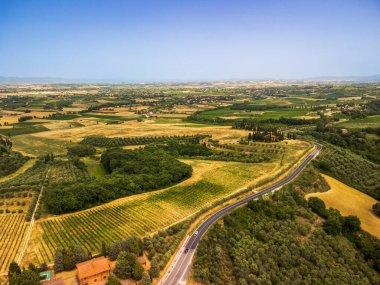 Montepulciano 'nun güzel manzarası, Tuscany, İtalya' daki tepe şehri.