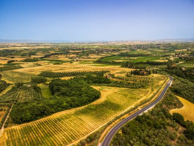 Montepulciano 'nun güzel manzarası, Tuscany, İtalya' daki tepe şehri.