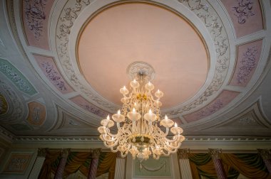 MORUZZO, İtalya - 17 Mayıs 2015: Friuli bölgesinin kalbinde yer alan Villa Savorgnan di Brazza 'nın içi.