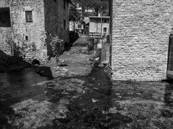 Rasiglia 小村庄的泉水 Umbria — 图库照片