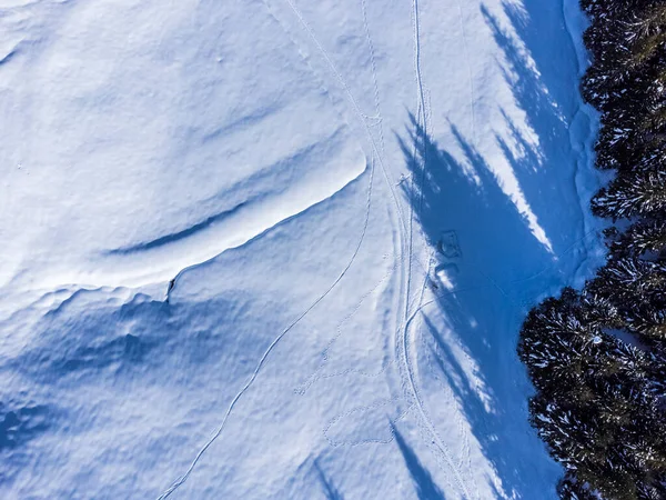 Rio Freddo Italia Luminen Alppikylä Näkymä Ylhäältä — kuvapankkivalokuva