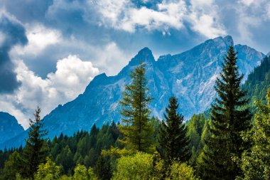 San Candido 'da. Dolomitlerdeki Alpler Kasabası
