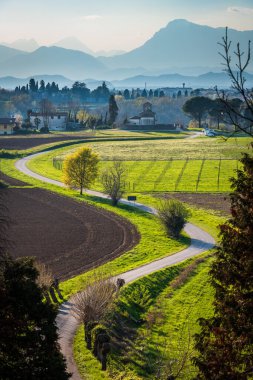 İtalya 'daki Arcano Kalesi kompleksinin güzel manzarası 