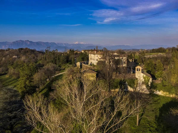 Vacker Utsikt Över Arcano Slott Komplex Italien — Stockfoto