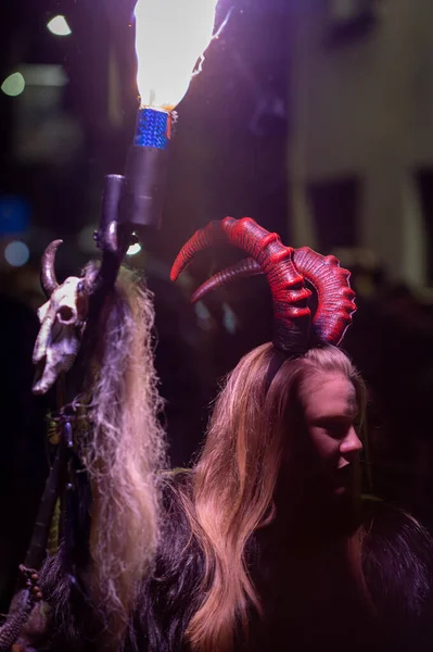 Tarvisio Italy December 2022 Woman Form Demon Krampus Traditional Show — Stock Photo, Image