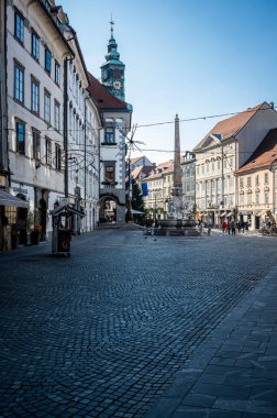 Slovenya, Ljubljana - 27 Aralık 2022: Slovenya 'nın başkenti Ljubljana' nın manzaralı çekimi