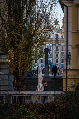 Slovenya, Ljubljana - 27 Aralık 2022: Slovenya 'nın başkenti Ljubljana' nın manzaralı çekimi