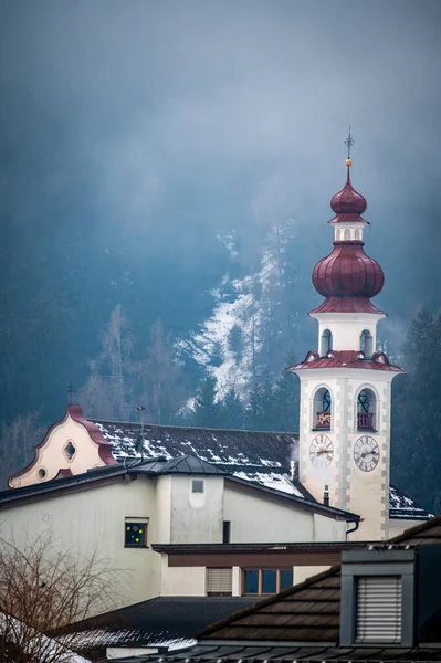 Plano Escénico Antigua Iglesia Bruneck Tirol Del Sur Italia —  Fotos de Stock
