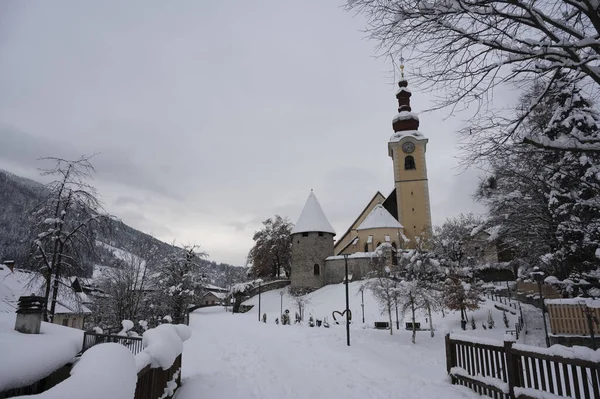 Fusine Köyündeki Tarihi Kilise Tarvisio — Stok fotoğraf