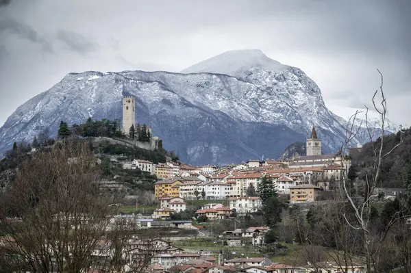 Gemona del Friuli, Friuli 'nin antik Lombard incisi..