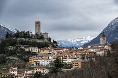 Gemona del Friuli, Friuli 'nin antik Lombard incisi..