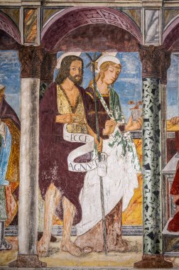 Valvasone 'daki kilise, iç görünüm  