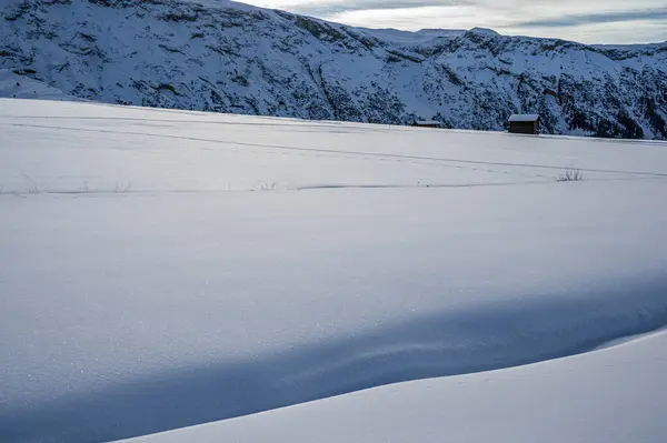 欧洲冬季最大的高空高原 小草山上的冰雪和冬日的气候 白云石 — 图库照片