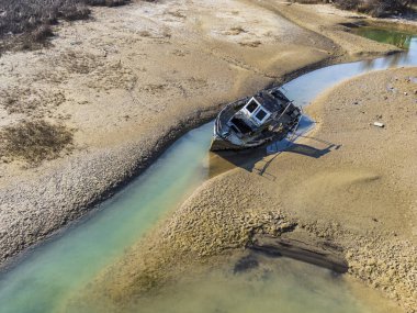 Tagliamento ve Marano gölü yukarıdan görüldü. Lignano Sabbiadoro 'ya doğru