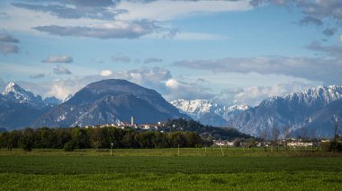 San Vito di Fagagagna ve Friuli 'nin morainic tepeleri