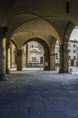 Bergamo, İtalya 'da güzel tarihi mimari