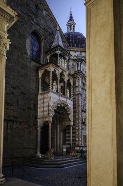 Bergamo, İtalya 'da güzel tarihi mimari