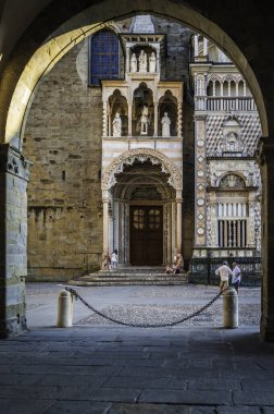 Bergamo, İtalya 'da güzel tarihi mimari