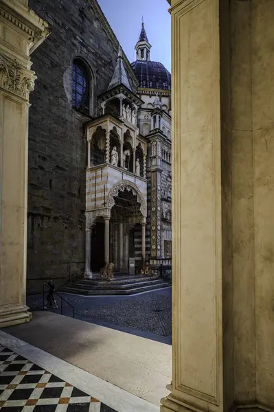 Indah Arsitektur Sejarah Bergamo Italia — Stok Foto