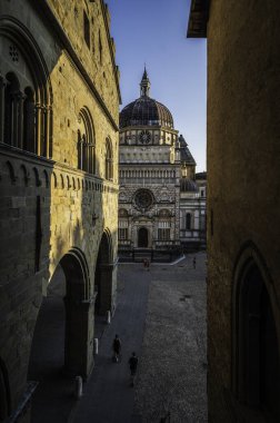 Bergamo, İtalya 'da güzel tarihi mimari