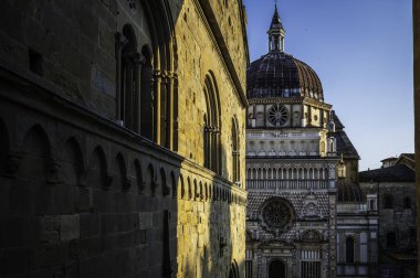 Bergamo, İtalya 'da güzel tarihi mimari